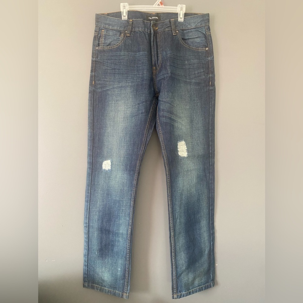 Effortless Casual Style Men's Relaxed Fit Denim 36 Rugged & Timeless